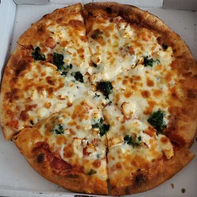 Coast To Coast Gondola Pizza