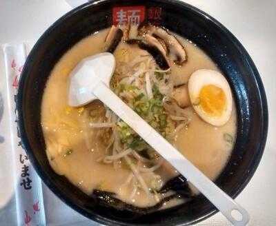 Ginza Ramen & Sushi & Sake