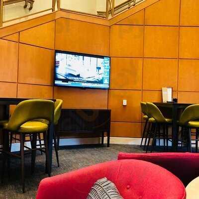 Trios Bistro Toronto