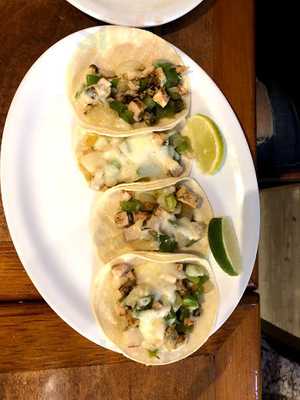 Quesada Burritos & Tacos