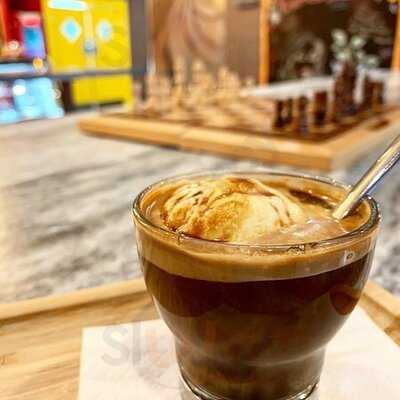 Amber Cafe & Restaurant