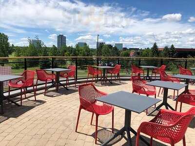 Ironstone Grill At The Marshes