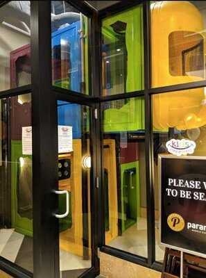 Paramount Fine Foods