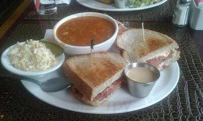 Teddy's Vl T's Pub Deli