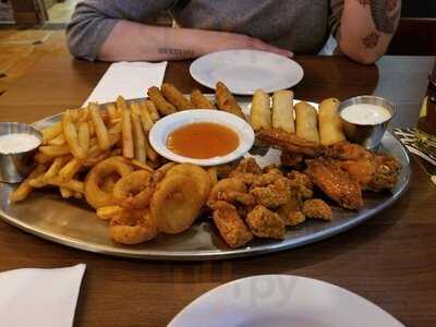 Teddy's Vl T's Pub Deli