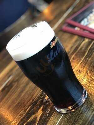 Ye Olde Orchard Pub & Grill