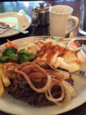 Ye Olde Orchard Pub & Grill