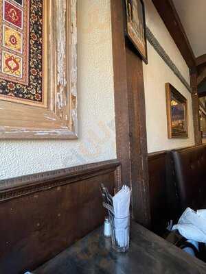 Ye Olde Orchard Pub & Grill