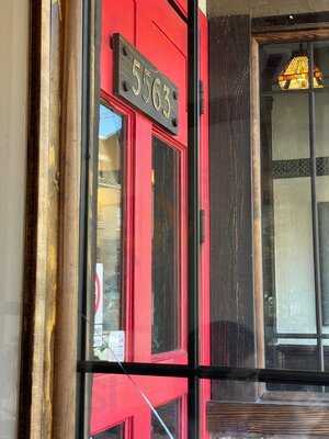 Ye Olde Orchard Pub & Grill