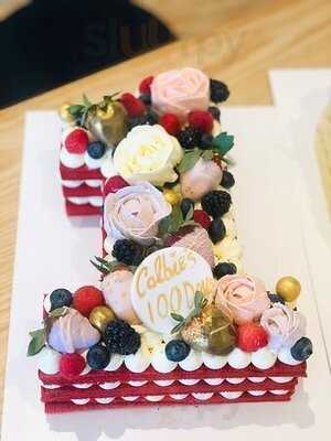 Roll Cake Bakery And Desserts