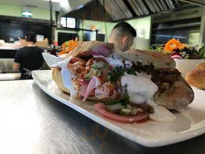 Salt And Pepper - North Bowness