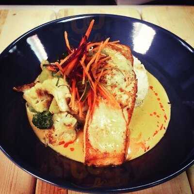 Junction - Food . Stage . Bar