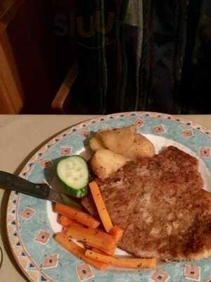 The Arch Steakhouse And Tavern