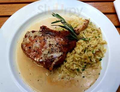 Allen's Restaurant On Danforth