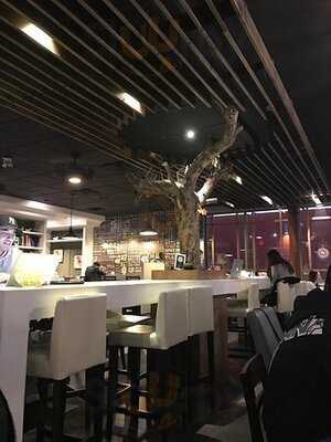 Green Grotto Bubble Tea Lounge