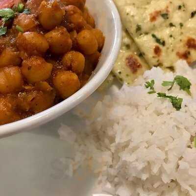 Riri's Kitchen And Bar