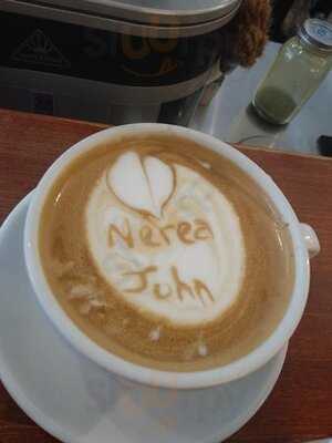 Pourquoi Pas Espresso Bar