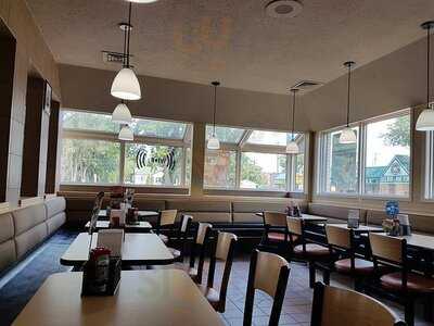 Dairy Queen Grill & Chill