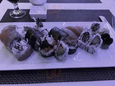 Kodimoto Bar A Sushi & Resto