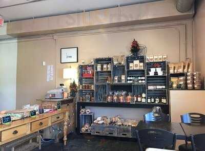 Bread & Roses Bakery