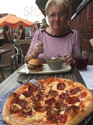 The Cornerstone Bar & Grill