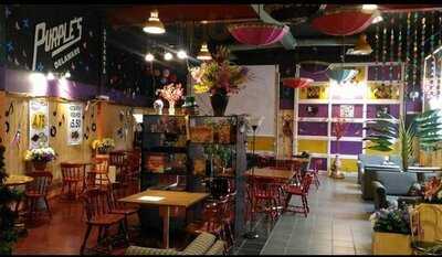 Qq Restaurant & Lounge