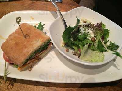 Earls Calgary Dalhousie