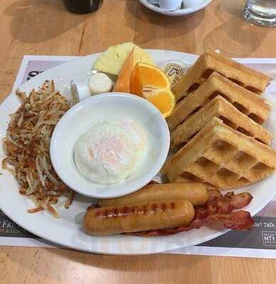 Tutti Frutti Breakfast & Lunch