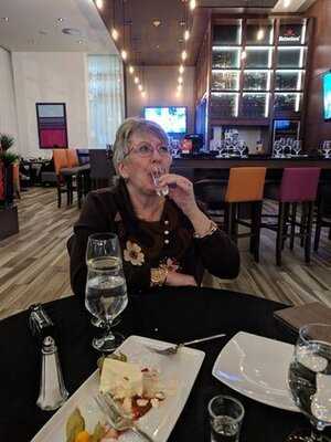 Le Restaurant Crossbar