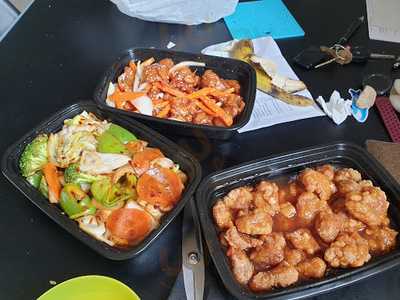 New Red Lantern Restaurant