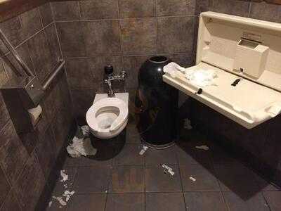 Starbucks Chinook Chapters