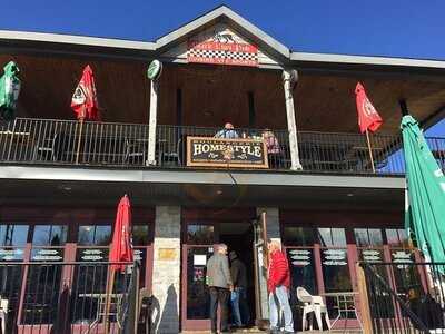 Homestyle Bakery & Black Lion Pub