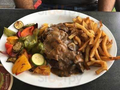 Homestyle Bakery & Black Lion Pub