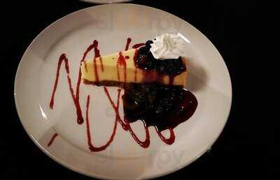 Quarry Restaurant + Lounge