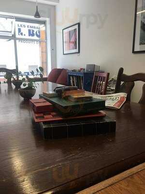 Des Pains Sur La Planche