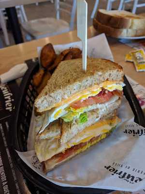 L'oeufrier Sainte-rose