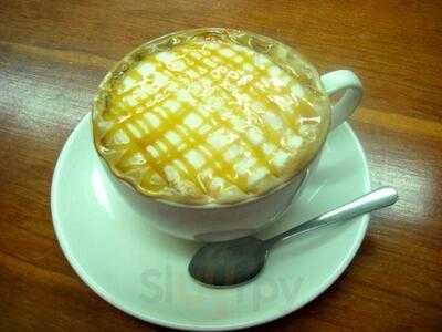 Bells Bookstore Cafe