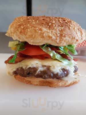 Greeko's Souvlaki & Pizza