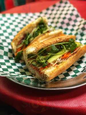 Trung Nguyen V-n Sub