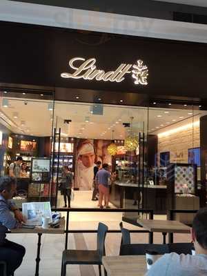 Lindt Chocolate Shop