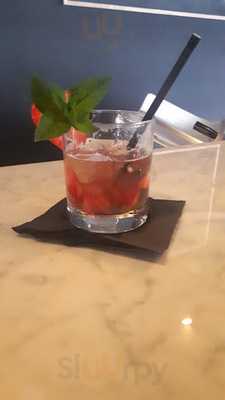 Maiden Lane Wine And Spirits