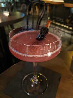 Maiden Lane Wine And Spirits