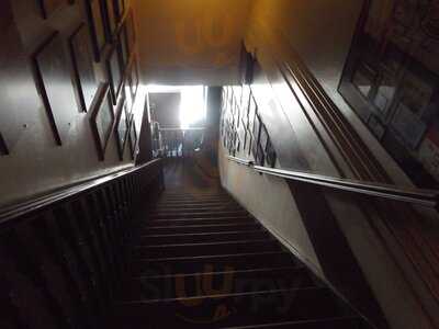 The Cobblestone Public House