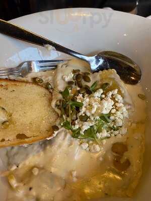 Stillwaters Plate And Pour