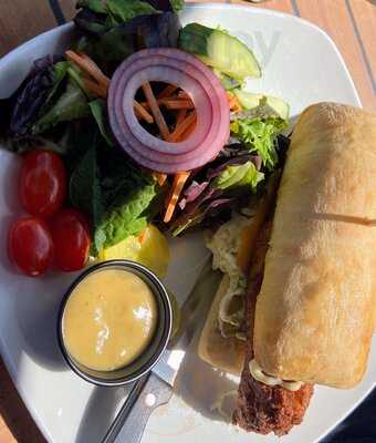 Stillwaters Plate And Pour