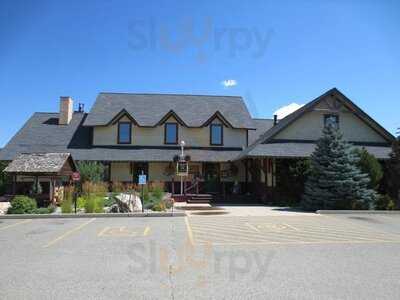 Grand Forks Station Pub