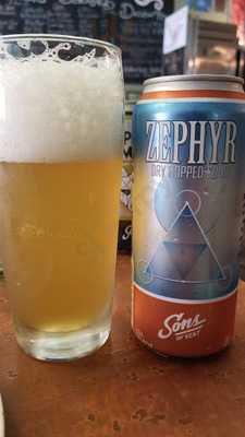 Merlis' Eatery & Beverage House