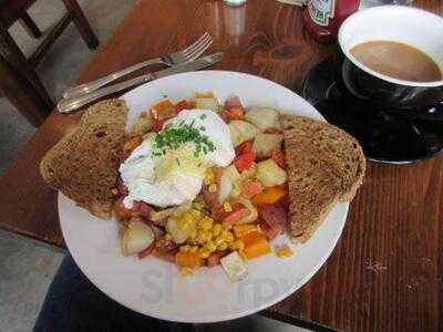 Stomping Grounds Cafe Bistro