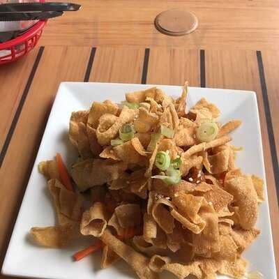 Clyde's Brew And Cue