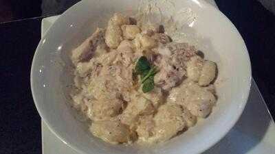 The Main Grill And Ale House